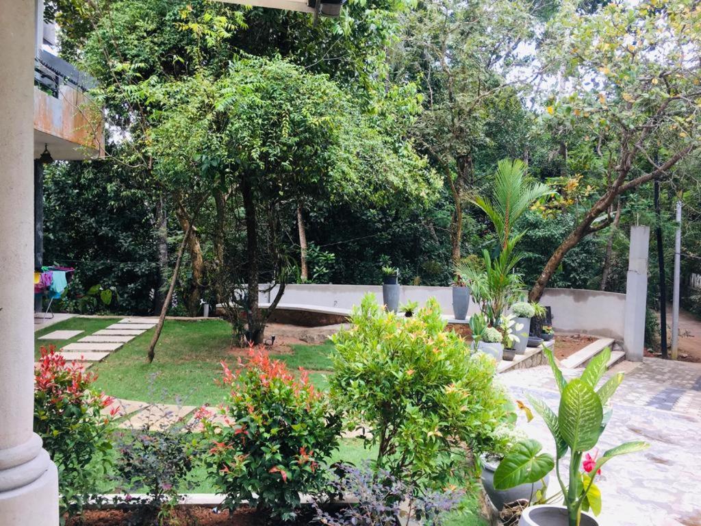 Center Point Villa Unawatuna Exterior photo